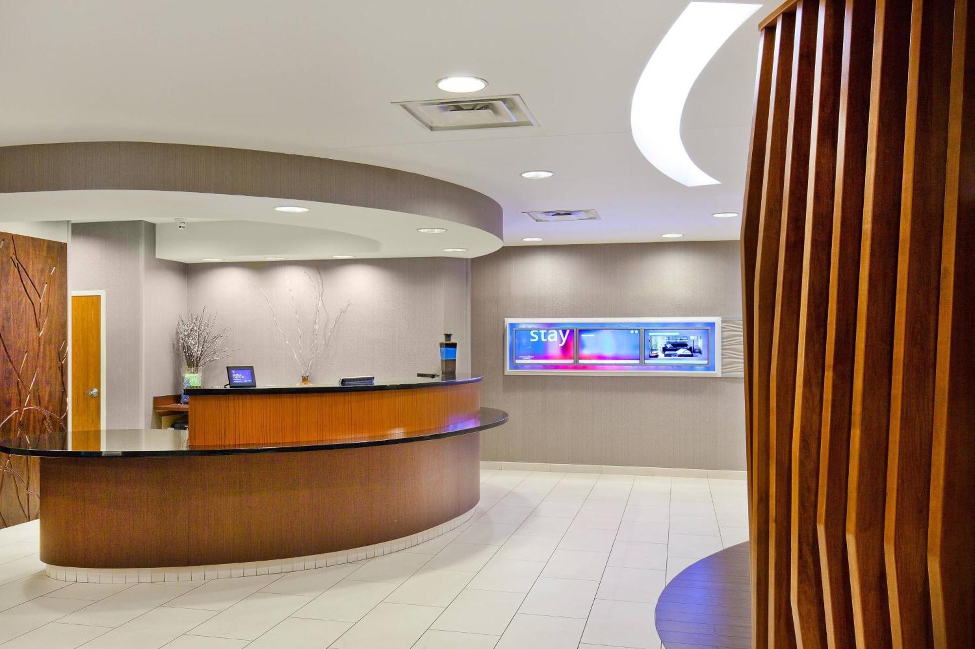 Springhill Suites Chesapeake Greenbrier Екстериор снимка