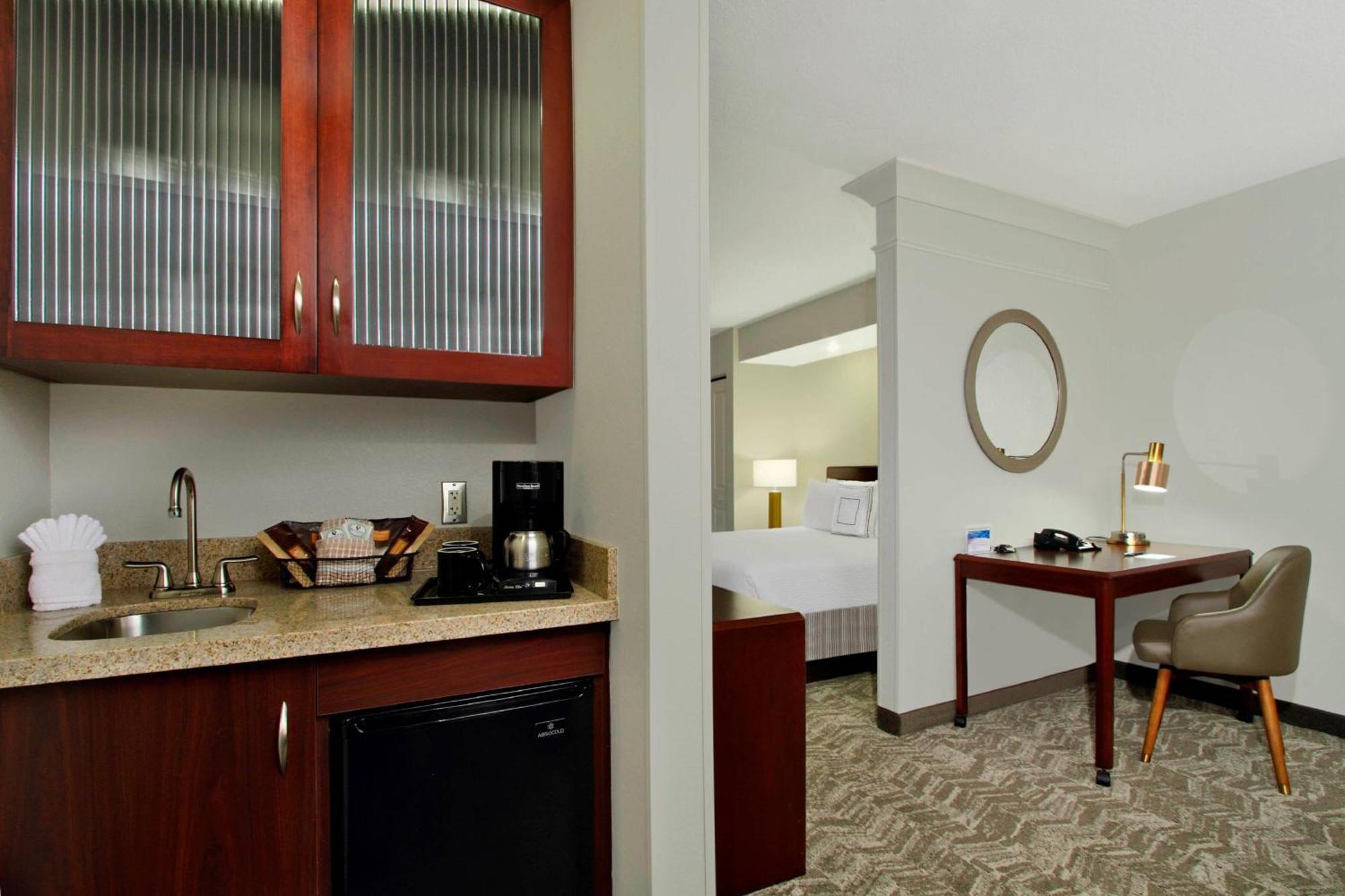 Springhill Suites Chesapeake Greenbrier Екстериор снимка
